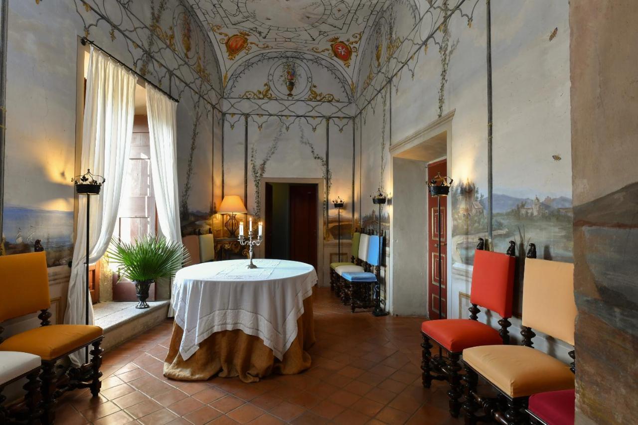 Готель Castello Costaguti Roccalvecce Екстер'єр фото