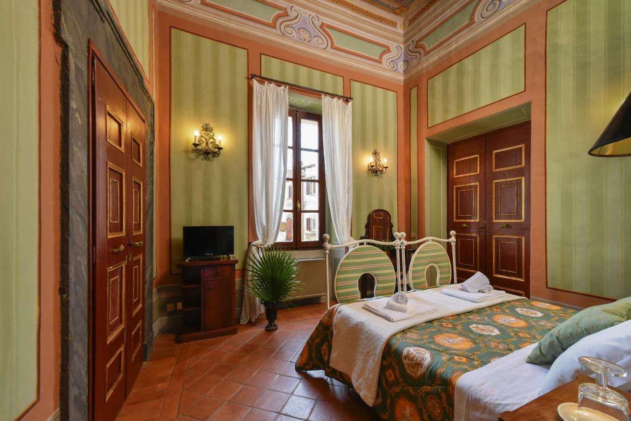 Готель Castello Costaguti Roccalvecce Екстер'єр фото