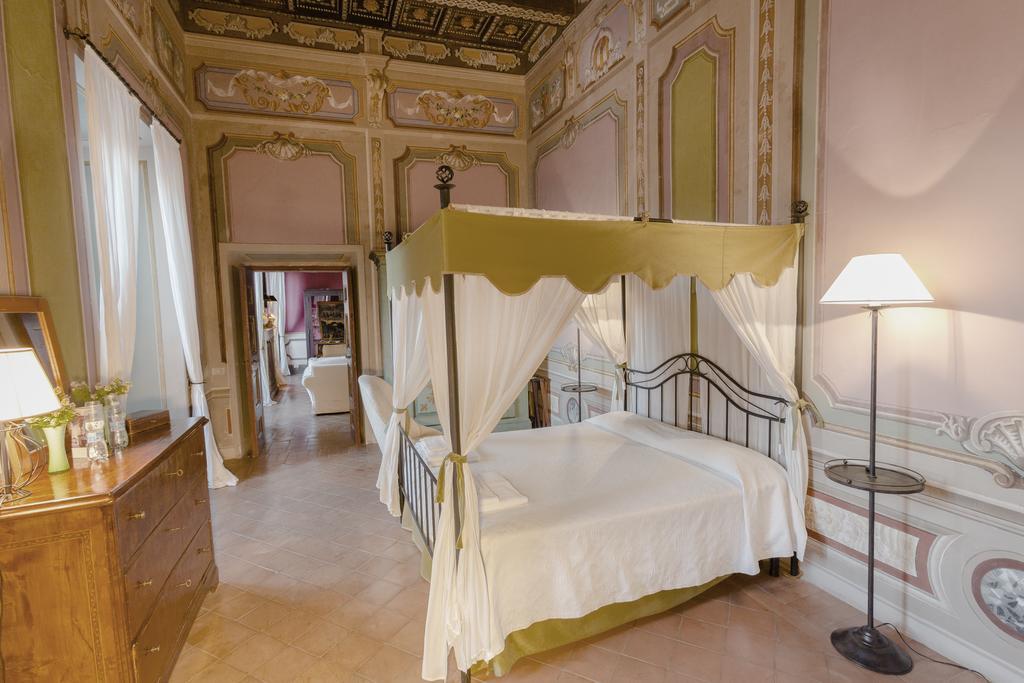 Готель Castello Costaguti Roccalvecce Номер фото